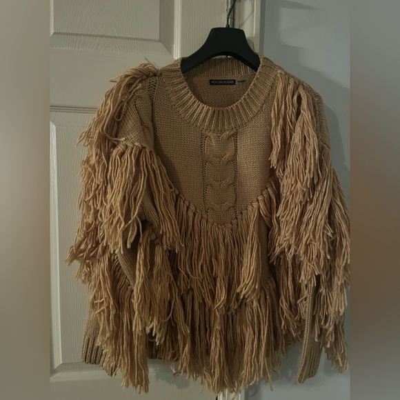 Brown Fringe sweater - Picture 1 of 6